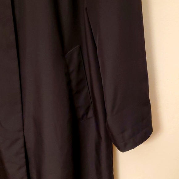 City DKNY black trench coat with hidden button closure - Picture 3 of 8